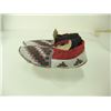 Image 4 : Assiniboine Beaded Moccasins