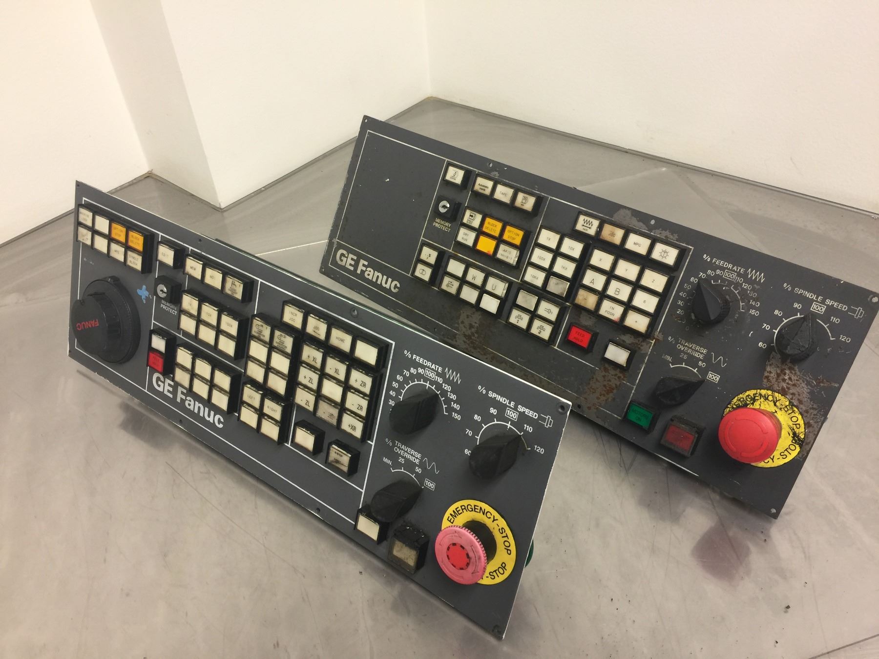 Fanuc Machine Operator Panel (2) Fanuc 44A739029-G13 / 44A739028-G01R09 Operator Panels - BTM Industrial