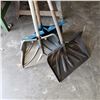Image 2 : 3 SNOW SHOVELS