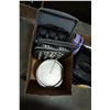 Image 2 : HAMILTON BEACH FRYING PAN AND 2 SANDWICH MAKERS AND BAKING PANS