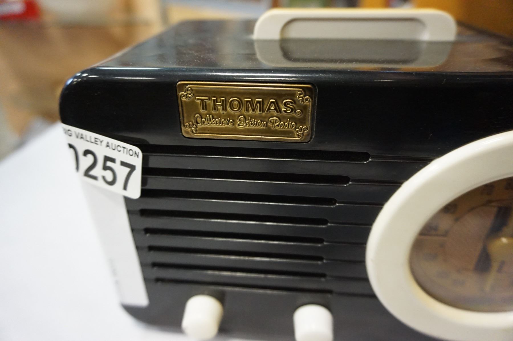 REPRODUCTION THOMAS COLLECTORS EDITION RADIO