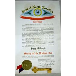 THE CITY OF CHAPEL HILL NORTH CAROLINA BRASS KEY TO THE CITY Howard N. Lee, Mayor, together with a s