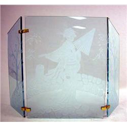 AN ORIENTAL DESIGN ETCHED THREE PANEL GLASS FIRE SCREEN With brass cap feet