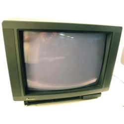 A MISCELLANEOUS GROUP OF FOUR TELEVISIONS Compris