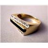 Image 2 : A 14K YELLOW GOLD, ONYX, AND DIAMOND RING With fourteen single cut diamonds, total estimated weight 