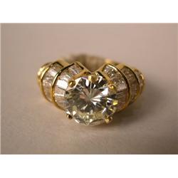 AN 18K YELLOW GOLD, DIAMOND AND GOLD DINNER RING 