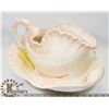 Image 1 : PEARLIZED SEA SHELL STYLE WASH BASIN AND PITCHER