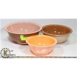3 PC VINTAGE PYREX BOWL SET