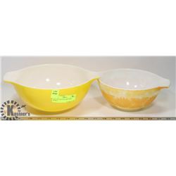 2 PC VINTAGE YELLOW PYREX BOWLS
