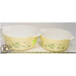 2 PC VINTAGE FLORAL PATTERN PYREX BOWL SET