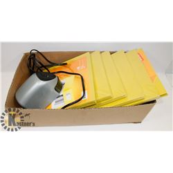 FLAT OF STAPLES POCKET FOLDER AND ELECTRIC PENCIL