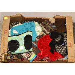 ASSORTED DOG LEASHES AND HARNESS ACCESSORIES