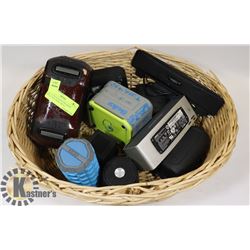 LOT OF BLUETOOTH SPEAKERS INCLUDING BOSE, SKULL