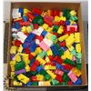 Image 1 : LARGE BOX OF LEGO AND MEGA BLOCKS.