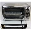 Image 1 : BLACK & DECKER CONVECTION COUNTER TOP OVEN.