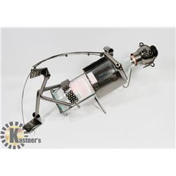 METAL WINE BOTTLE HOLDER FISHERMAN