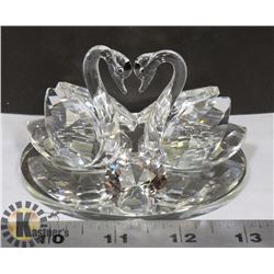 CRYSTAL SWANS IN LOVE