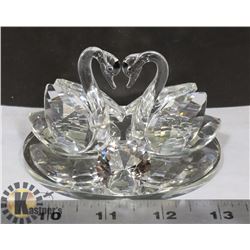 CRYSTAL SWANS IN LOVE