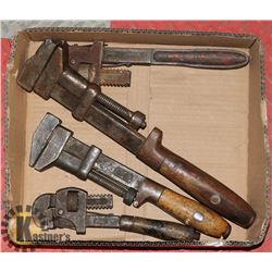 LOT OF 4 VINTAGE CRESCENT WRENCHES.