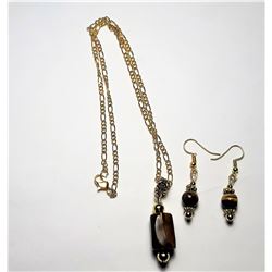 8)  NATURAL TIGER'S EYE PENDANT ON GOLD