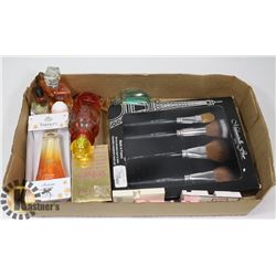 MADAMOISELLE FLEW MAKE UP BRUSHES WITH 9 PERFUMES,