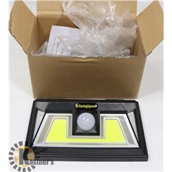 LOT OF 2 NEW SOLAR SECURITY LED LIGHTS