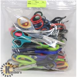 BAG OF SCISSORS