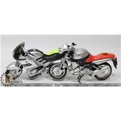 A PAIR OF BMW 1100RS SCALE MOTORCYCLE MODELS
