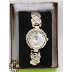 LADIES VIEWPOINT GOLD-TONE WATCH WITH