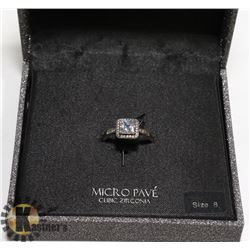 BEAUTIFUL CUBIC ZIRCONIA RING SIZE 8
