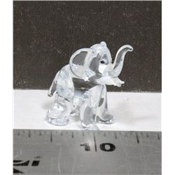 SMALL CRYSTAL ELEPHANT FIGURE RETIRED