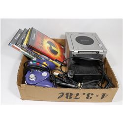 NINTENDO GAMECUBE, CONTROLLER, 4 GAMES, WORKS