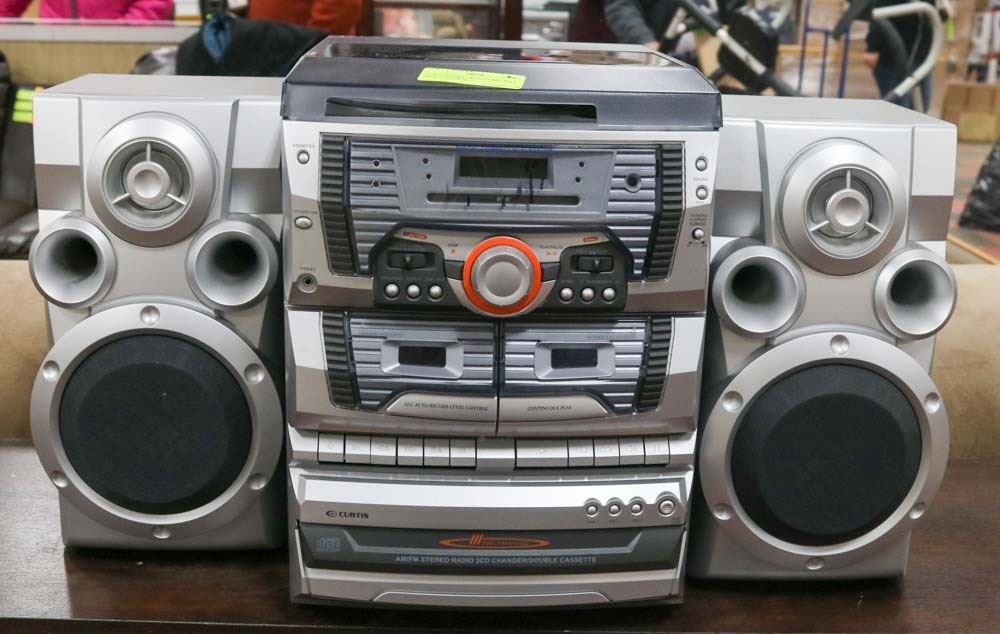 CURTIS STEREO WITH TURNTABLE, DUAL CASSETTE, 3 - Kastner Auctions