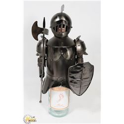 METAL WINE BOTTLE HOLDER, KNIGHT,NEW