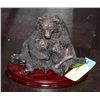Image 1 : NEW MAMA BEAR WITH 2 CUBS STATUE