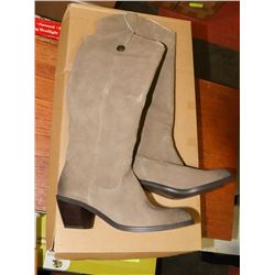 NEW GENUINE 1976 GENUINE LEATHER BOOTS SZ 8