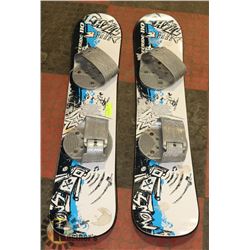 2 KIDS SNOW BOARDS