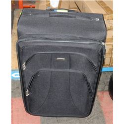 SAMBORO UPRIGHT LUGGAGE & CARRY ON SET