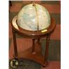 Image 1 : FLOOR STANDING GLOBE