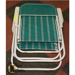 LOT OF 2 FOLDING PATIO CHAIRS