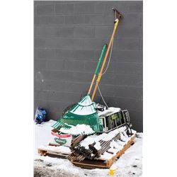 PALLET OF YARD & OUTDOOR ITEMS.