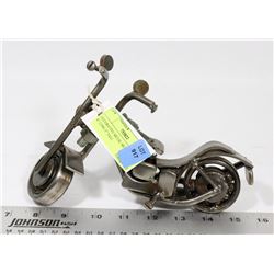 DECORATIVE METAL MOTOR9CYCLE 8" LONG 5" TALL