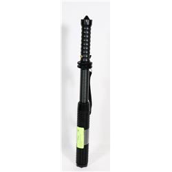 ADJUSTABLE BATON LED FLASHLIGHT