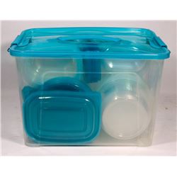 SET OF REUSABLE FOOD STORAGE CONTAINERS WITH