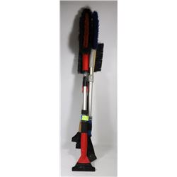 LOT OF 5 SNOWBRUSHES