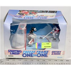 STARTING LINE UP GRETZKY HASEK FREEZE FRAME ACTION