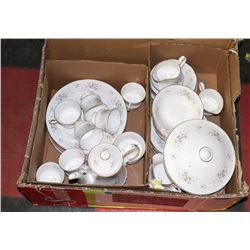 60 PIECE TEA & DINNER SET, INGLEWOOD ELIZABETHAN