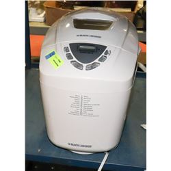 BLACK AND DECKER BREAD MAKER