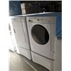 Image 2 : FRIGIDAIRE WASHER AND DRYER SET