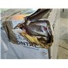 Image 2 : FRIGIDAIRE CHEST FREEZER (MODEL FFFC07M2UW) *MINOR DAMAGE*